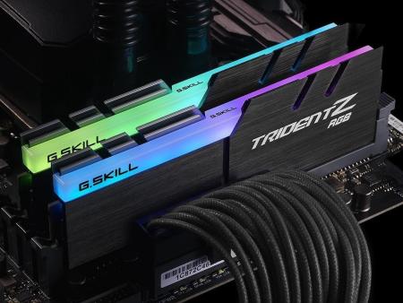 Оперативная память G.Skill Trident Z RGB 2x16GB DDR4 PC4-28800 F4-3600C18D-32GTZR [F4-3600C18D-32GTZR]