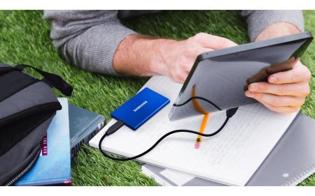 Внешние накопители Samsung T7 2TB (серый) [MU-PC2T0T/WW]