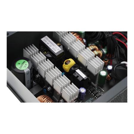 Блоки питания DeepCool PF550 [R-PF550D-HA0B-EU]