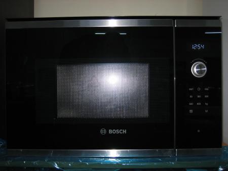 Микроволновые печи Bosch BFL524MS0