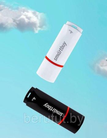 USB Flash GOODRAM UME2 64GB (белый) [UME2-0640W0R11]