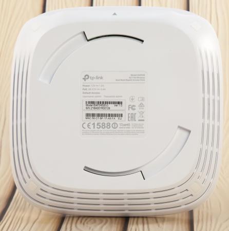 Беспроводные точки доступа и усилители Wi-Fi TP-Link EAP245 V3 [EAP245]