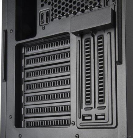 Корпуса SilverStone Seta D1 SST-SED1-B [SST-SED1-B]