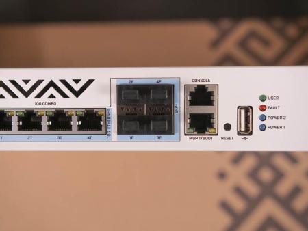 Коммутаторы Mikrotik CRS312-4C+8XG-RM