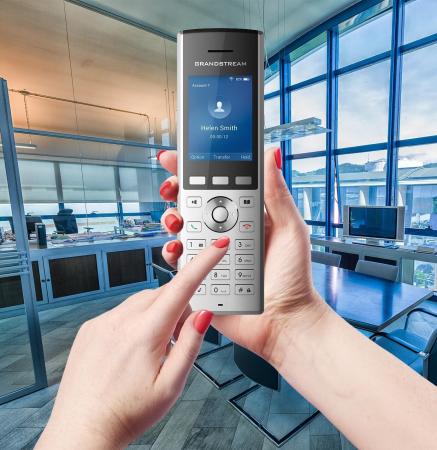 Радиотелефоны DECT Grandstream WP820 [WP820 серебристый, 6947273702672]
