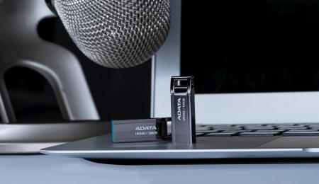 USB Flash ADATA UR340 64GB [AROY-UR340-64GBK]