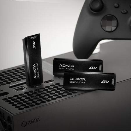 Внешние накопители ADATA SC610 2TB SC610-2000G-CBK/RD [SC610-2000G-CBK/RD]