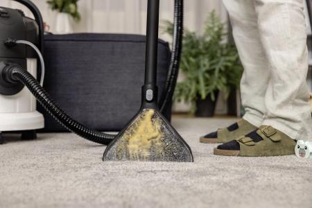 Пылесосы Karcher SE 4 Plus 1.081-170.0 [1.081-170.0]